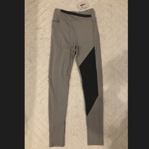 Gym shark leggings size Medium